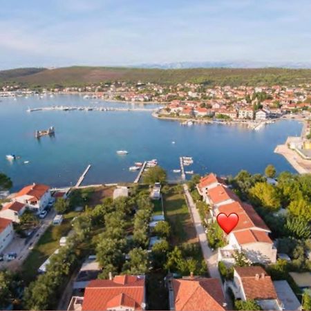Apartman Suky Sukošan Esterno foto