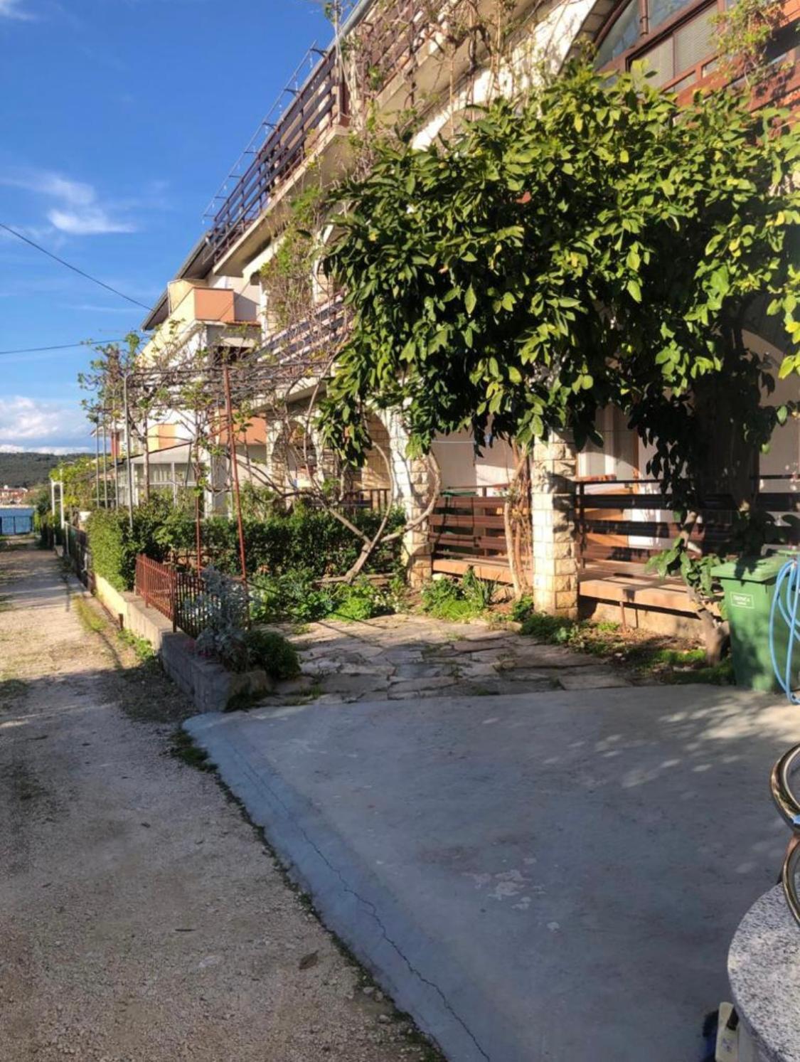 Apartman Suky Sukošan Esterno foto
