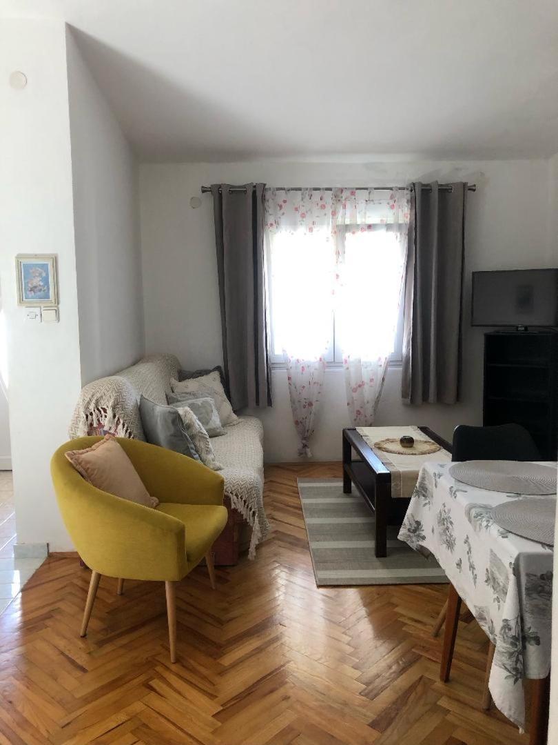 Apartman Suky Sukošan Esterno foto
